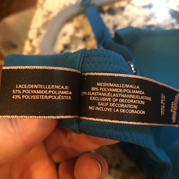 Victoria Secret Very Sexy Push Up Padded Bra - Picture 6 of 9